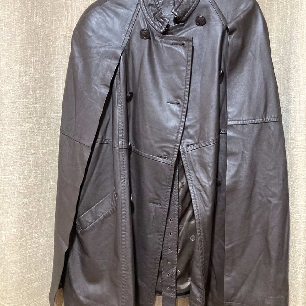 new LEON MAX spectatular Genuine Leather $1198 RETAIL Cape JACKET Brown S28/80 - Picture 5 of 16